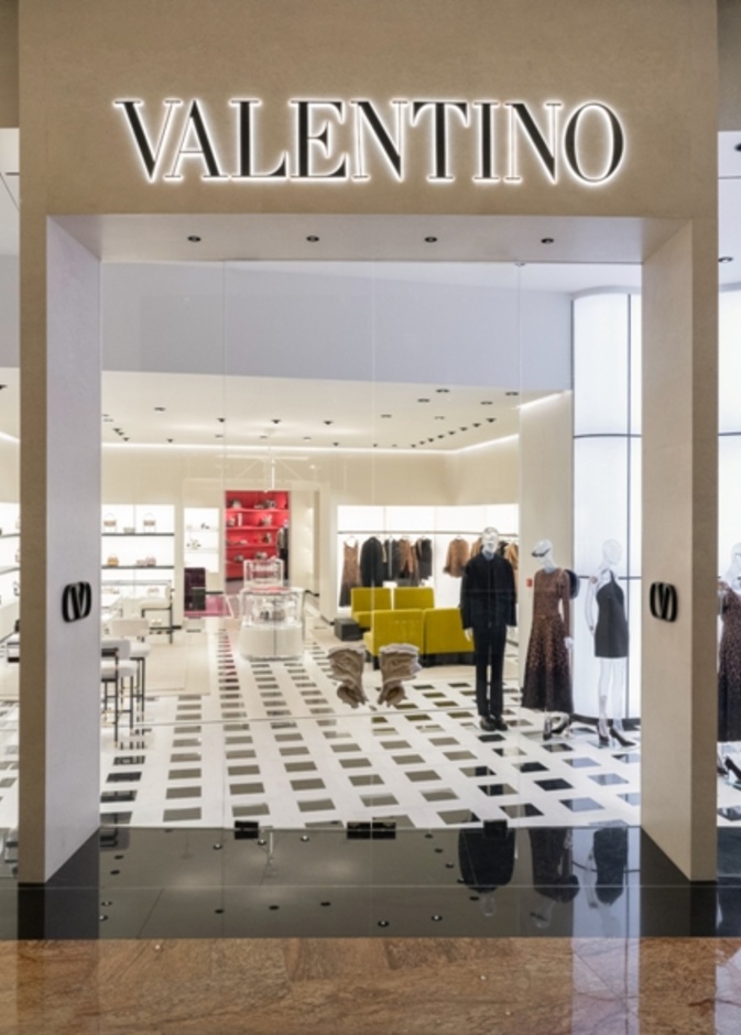  Valentino