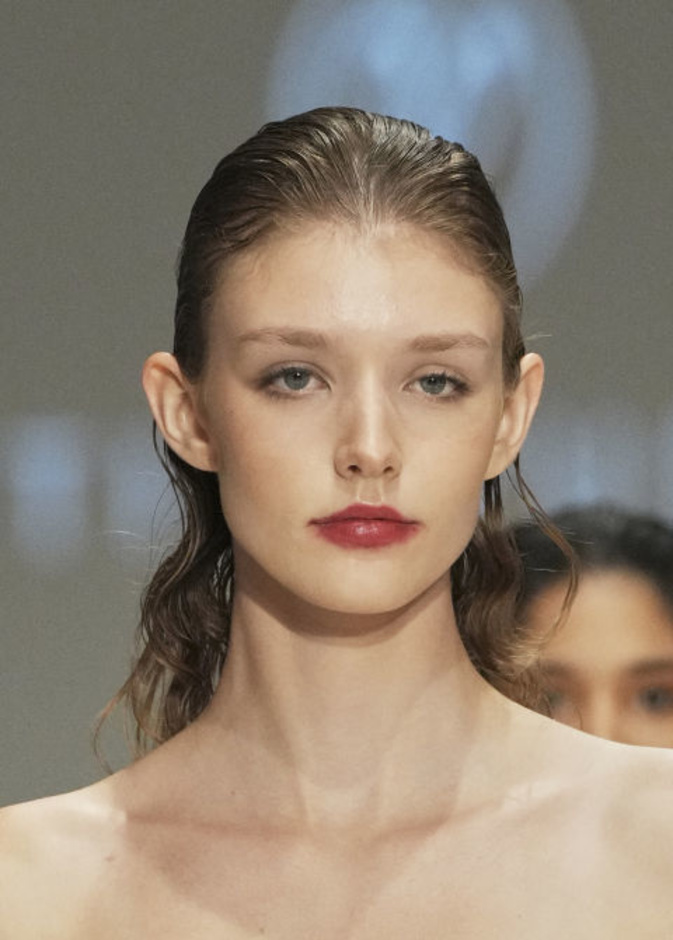 ماذا تعرفين عن عملية "تطهير البشرة" وكيف تتجنّبينها وتعالجينها