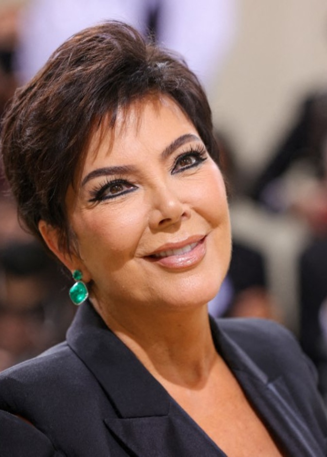 في عيد ميلادها... كيف غيّرت كريس جينر من معادلة الجمال؟