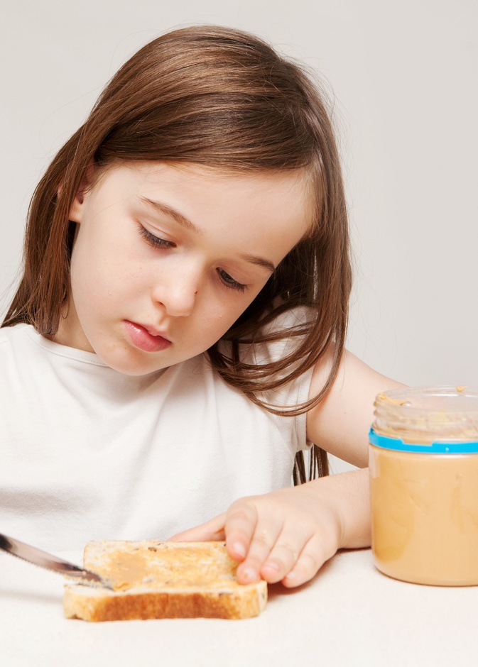 الآن أصبح بالامكان الحد من مخاطر حساسية الفول السوداني عند الأطفال من خلال العلاج المناعي الفموي