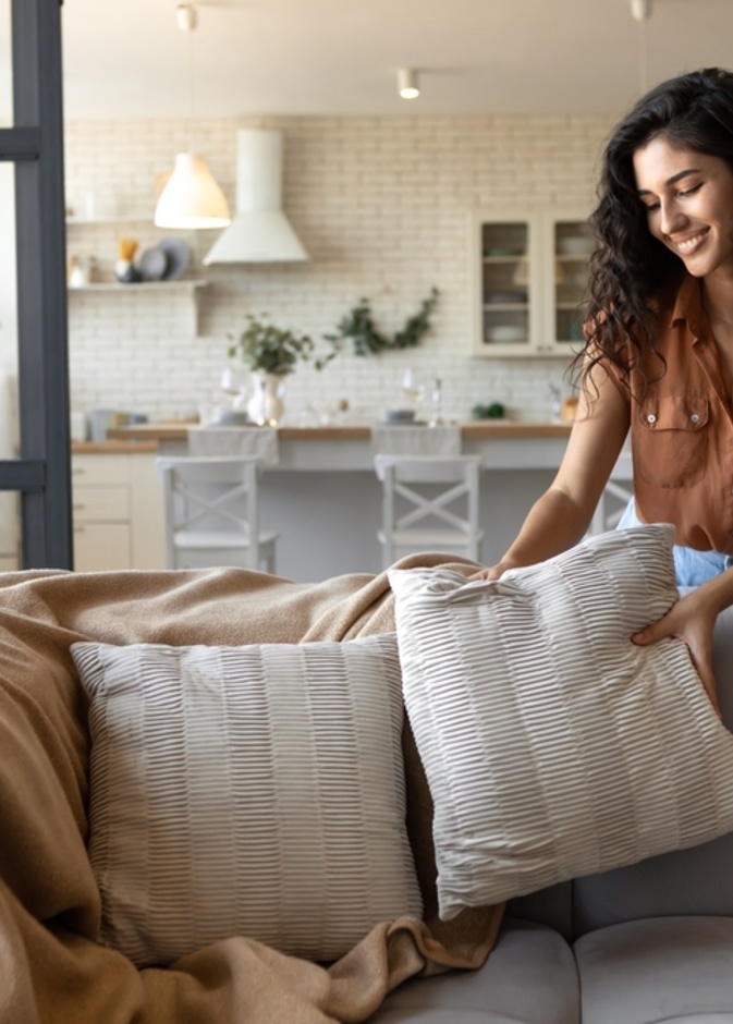 الاحتفاظ بدفء غرفة المعيشة في الشتاء قد يحتاج إلى تصميمها بالعناصر المناسبة