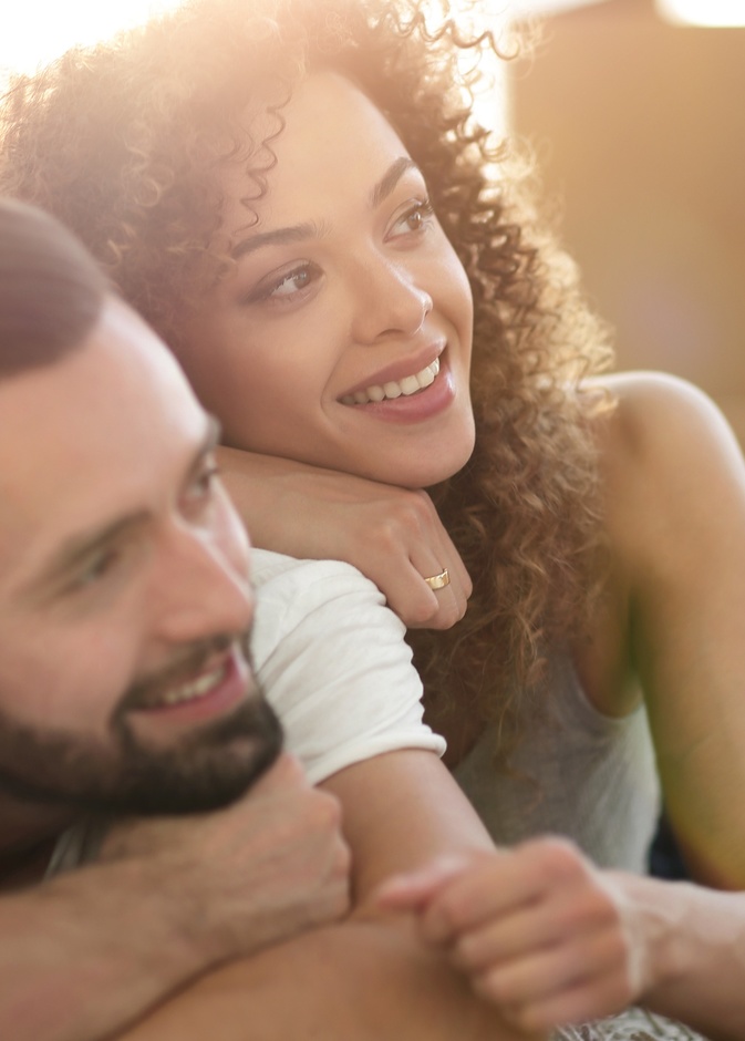 الحب بعد سن الأربعين يكون أجمل وأنجح بسبب النضح العاطفي وكثير من المقومات الأخرى