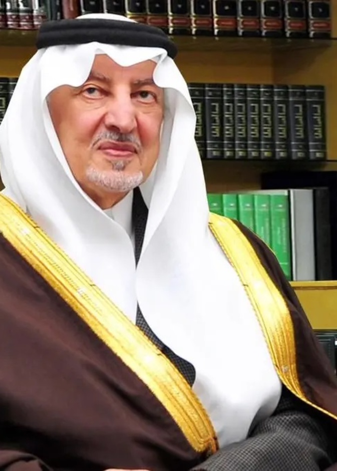 الفنون البصرية تحتفي بالمسيرة الفنية والثقافية للأمير "خالد الفيصل" في معرض "موطن أفكاري"