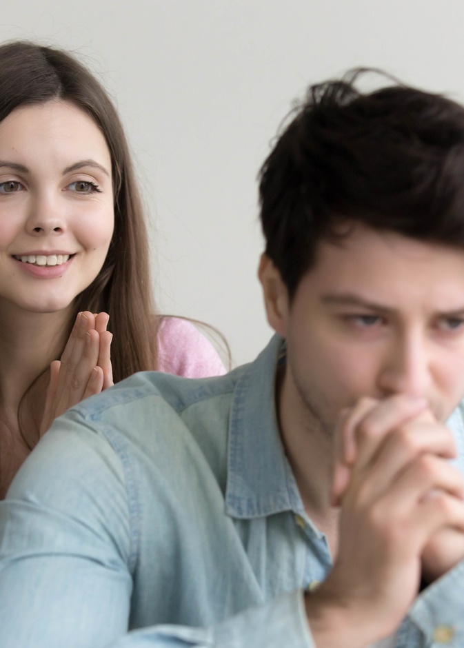 تعتذر النساء أكثر من الرجال والأسباب عديدة منها لطف المراة ومرونتها واستيعابها للرجل