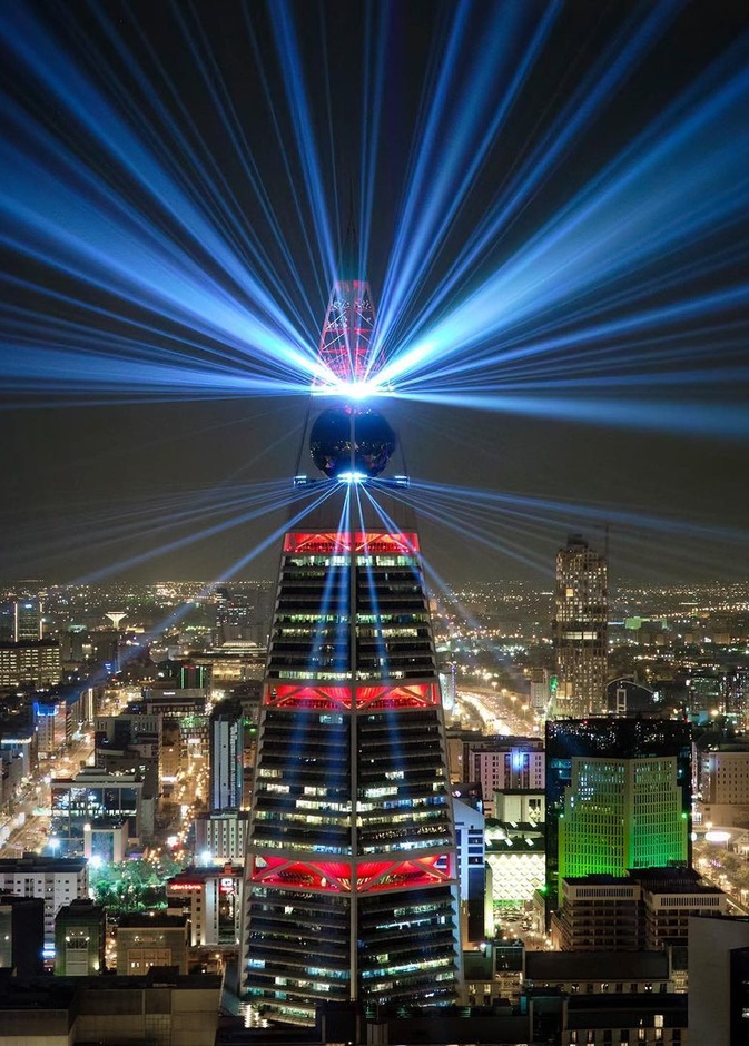 لا تفوتوا مشاهدة "حوار" إحدى التجارب المذهلة التي تغمر الرياض بفنون الضوء الإبداعية ضمن احتفال نور الرياض 2023