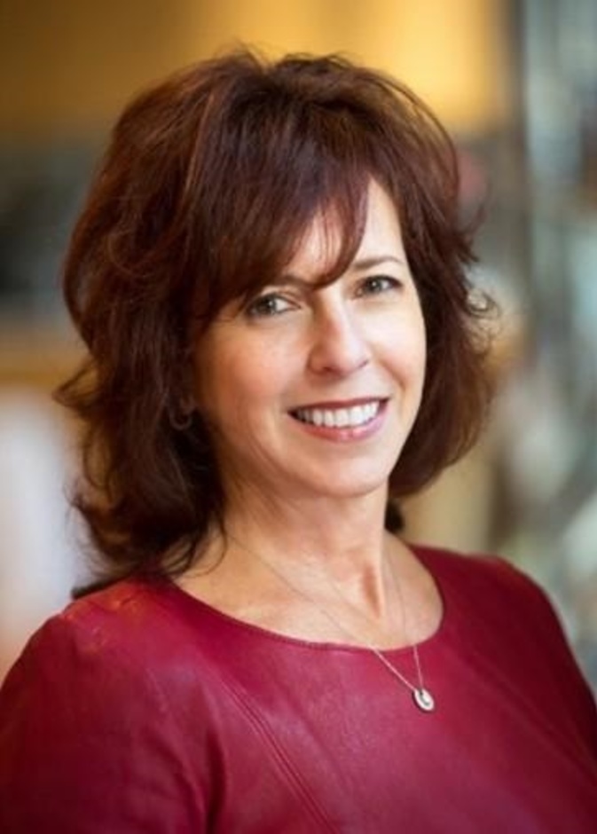 استلهمي صفات المرأة القيادية من جولي فاغنر الرئيس التنفيذي للمؤتمرات والزوار بمكتب بيفرلي هيلز