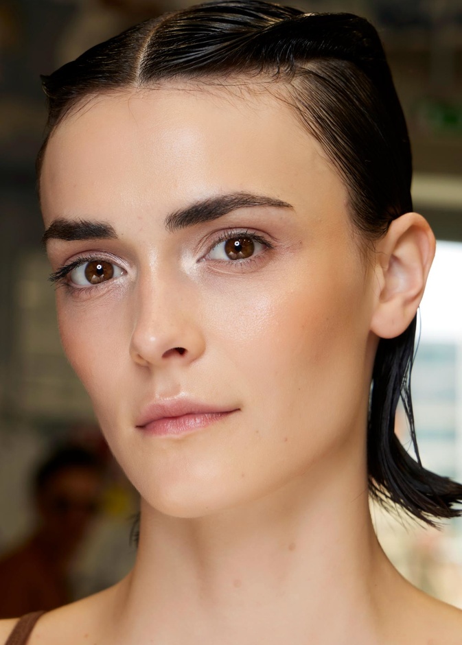 كل ما تحتاجين لمعرفته حول حقن الجلوتاثيون وفوائدها للبشرة