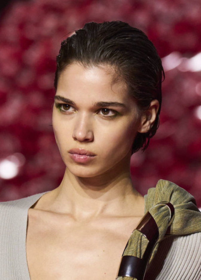 العناية بجمال المرأة الإماراتية في عيد الإتحاد