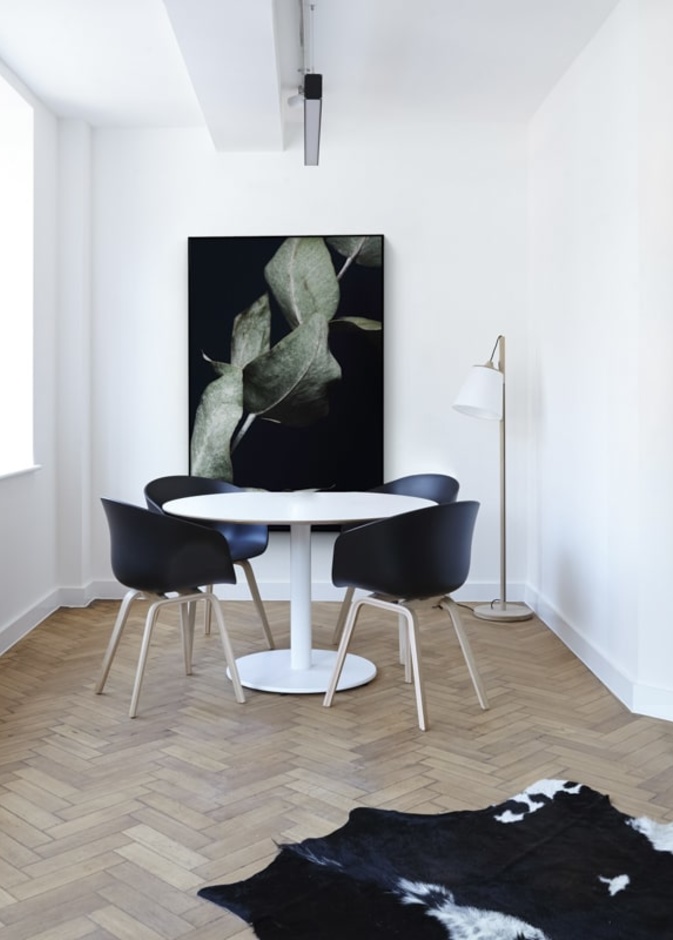 10 لوحات رائعة تبرز روعة التصميم الصوتي في الديكور