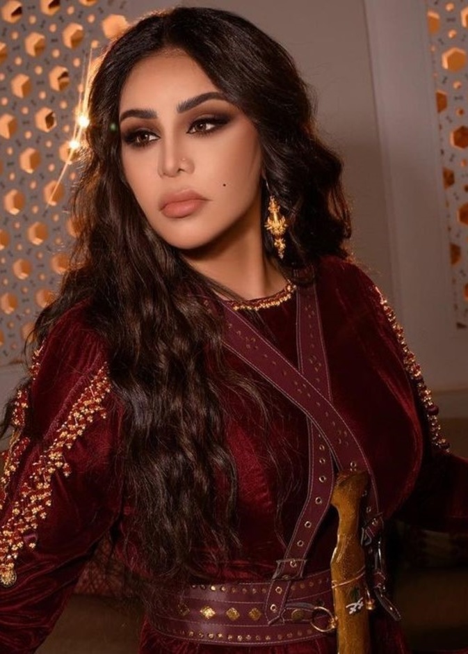 نجمات إماراتيات رسمن معايير جمالية جديدة مع مواكبتهن لأحدث الصيحات