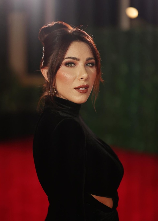 تسريحات شعر سهرات نهاية العام استوحيها من نجمات مهرجان البحر الأحمر السينمائي