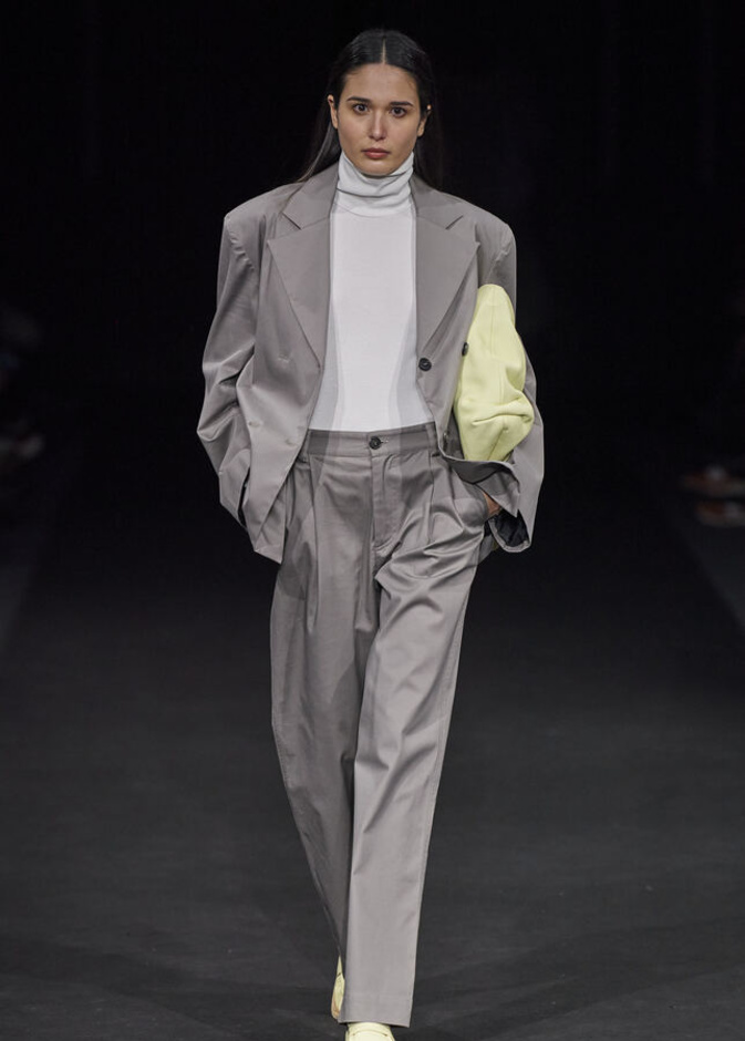 إطلالة من Armoni