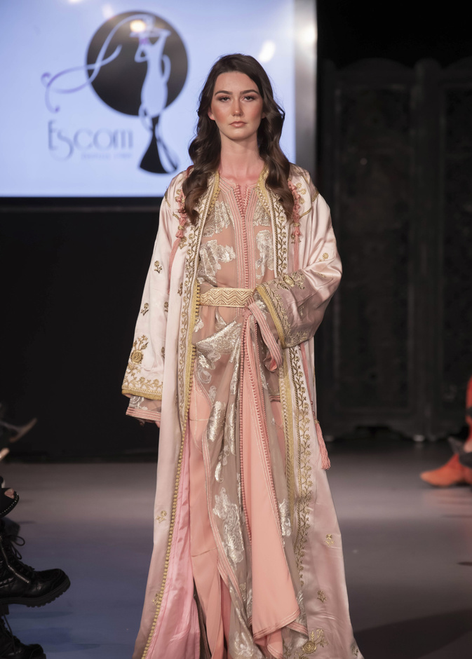 القفاطين الفاخرة  عنوان أساسي لأناقتك في عيد الإتحاد 2023