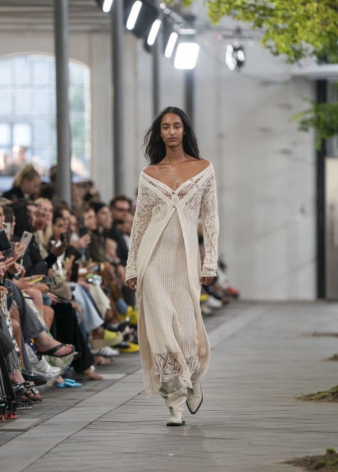 الذكاء الاصطناعي أكثر التقنيات إثارة للاهتمام في عام 2023... فما مصيره في 2024؟