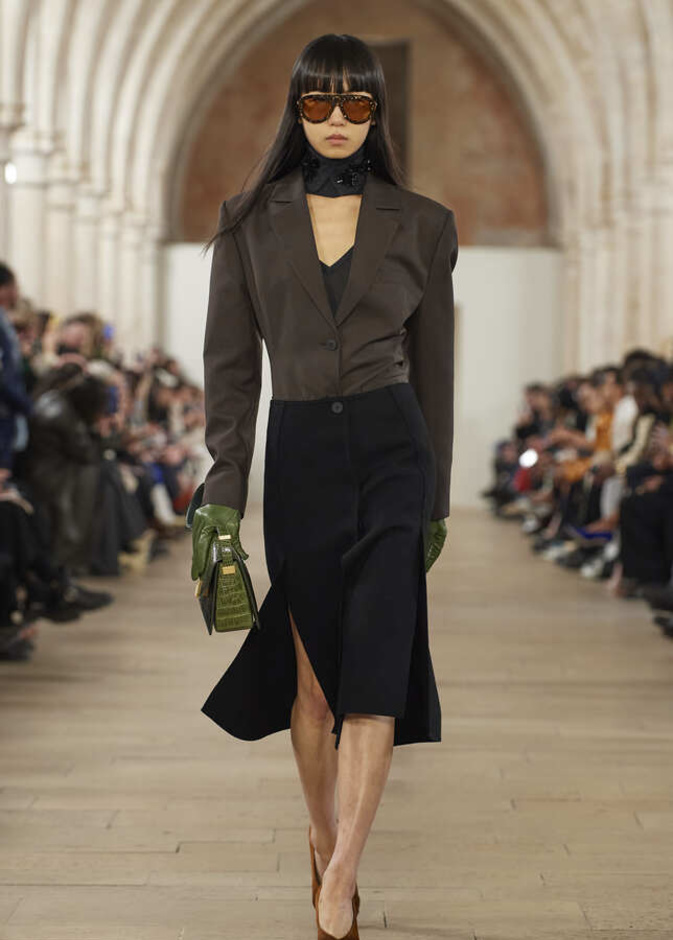 إطلالة من Lanvin