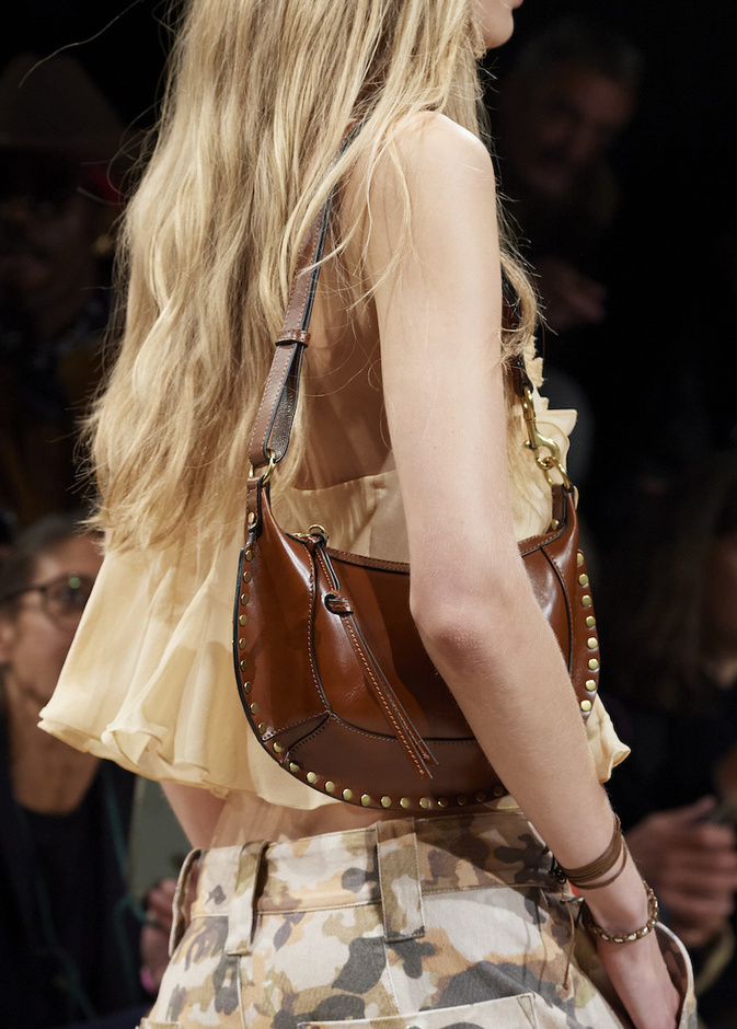 حقائب اليد عالم واسع من التصاميم والأحجام فكيف تختارين الأنسب؟