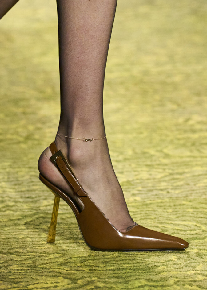 حذاء شيك ولافت من Saint Laurent