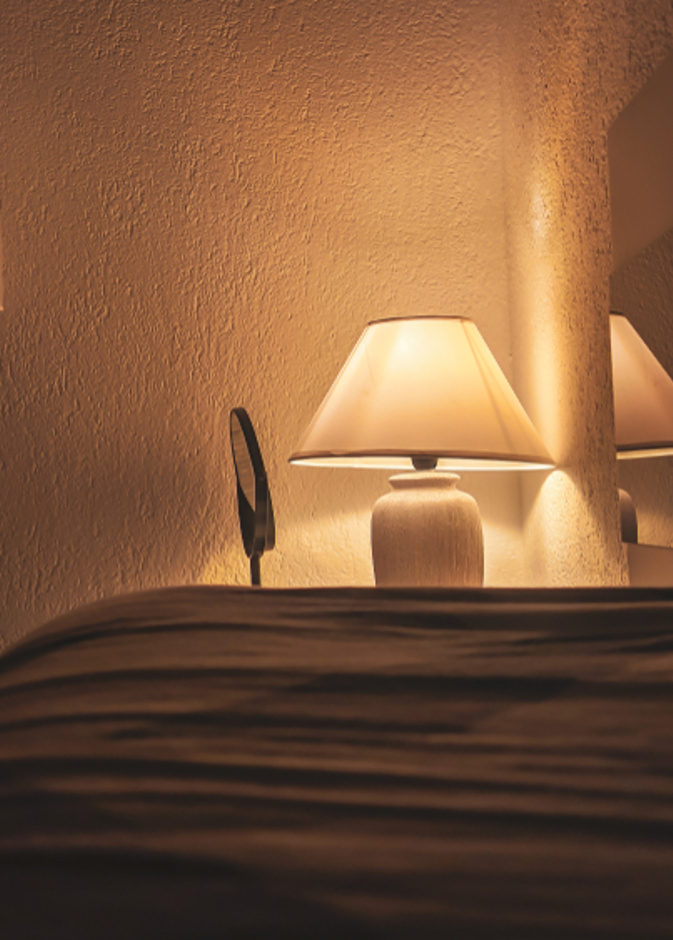 اختاري تركيبات إضاءة هادئة التي لا يعتمد على العناصر القوية الإنارة