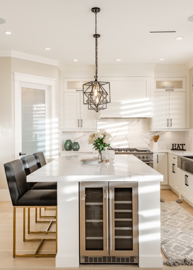 اختيار تصميم المطبخ الذي يكمل أبعاد الغرفة وشكلها، مهمة وخطوة حيوية