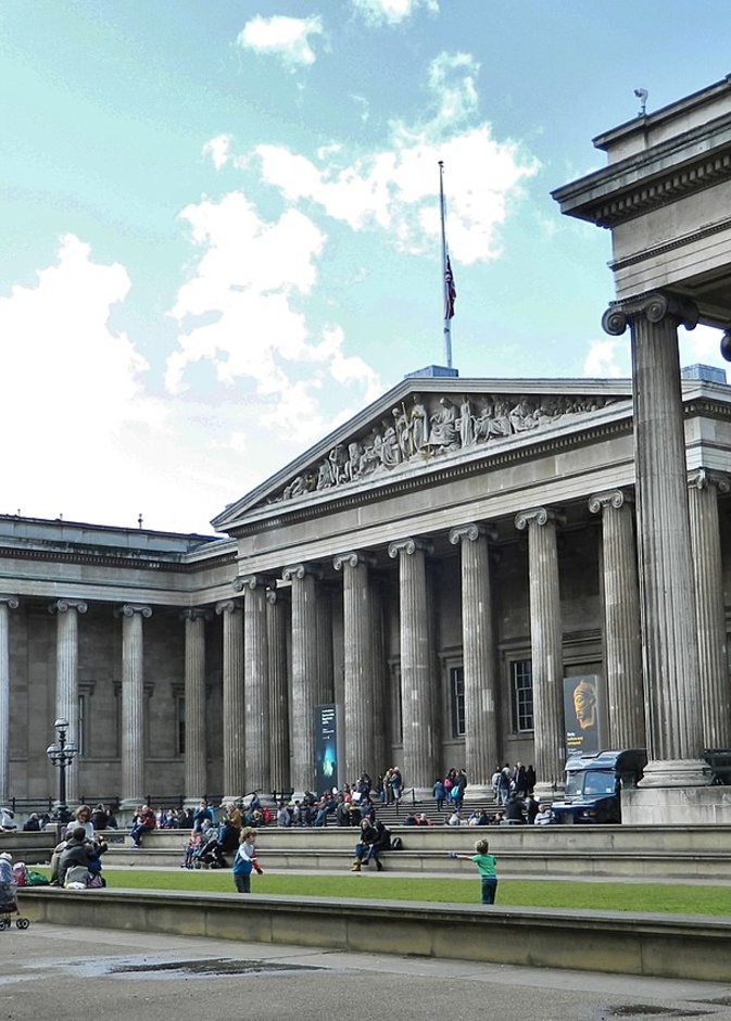 المتحف البريطاني في لندن بواسطة  Paasikivi