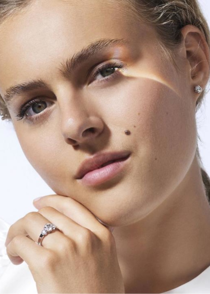 خاتم مرصع بالألماس الأبيض من شوميه Chaumet 