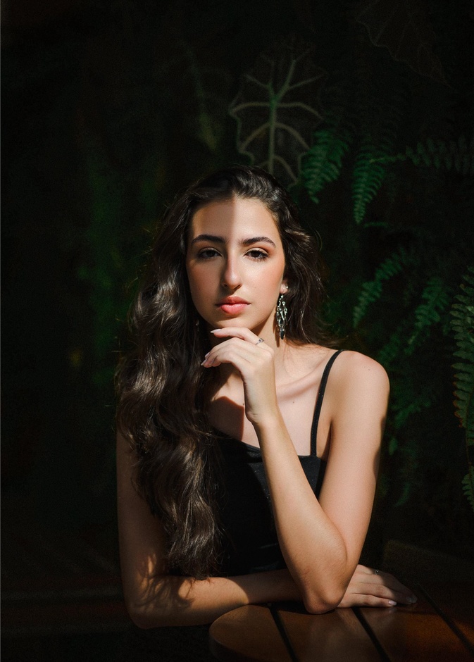 4 خطوات واستراتيجيات أساسية لتتخلّصي من الارتباك عند مواجهة الناس... لا تفوتك