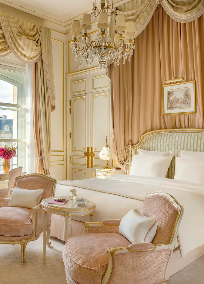 أجمل فنادق في باريس للاستمتاع بعطلة عيد الحب 2024