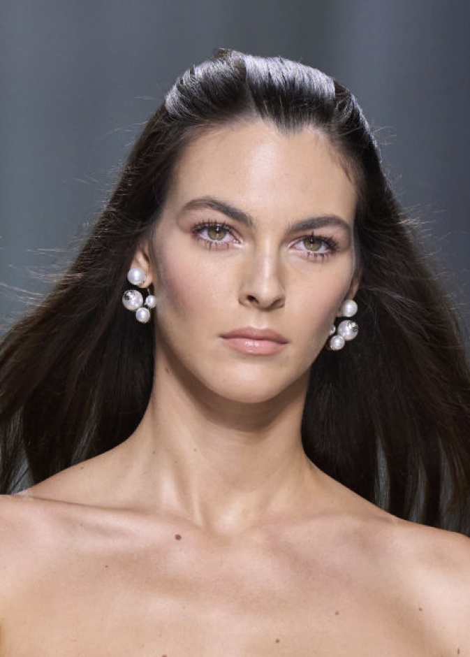 عارضة فيرساتشي