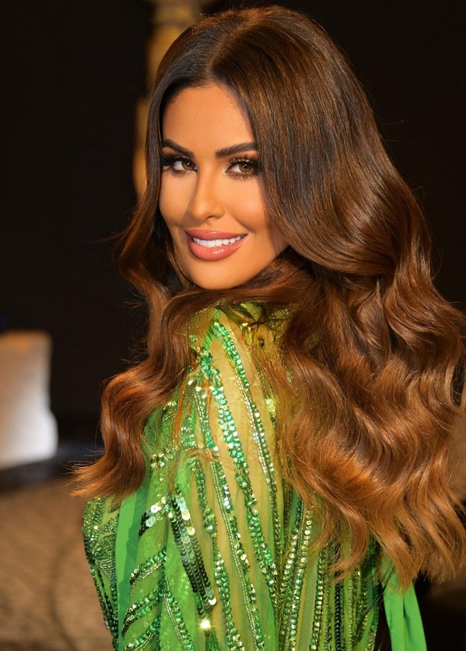 مي سليم تلهمك بأجمل صبغات الشعر البني وتدرجات موضة عام 2024