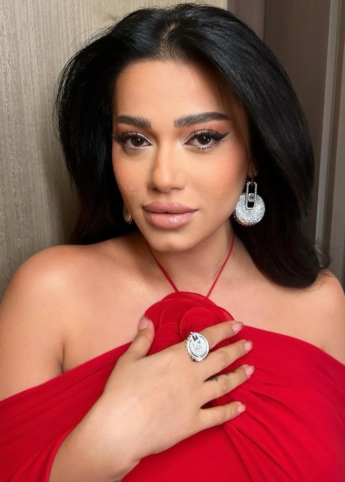  رسمات المكياج المناسبة للفستان الأحمر على خطى نجمات Joy Awards