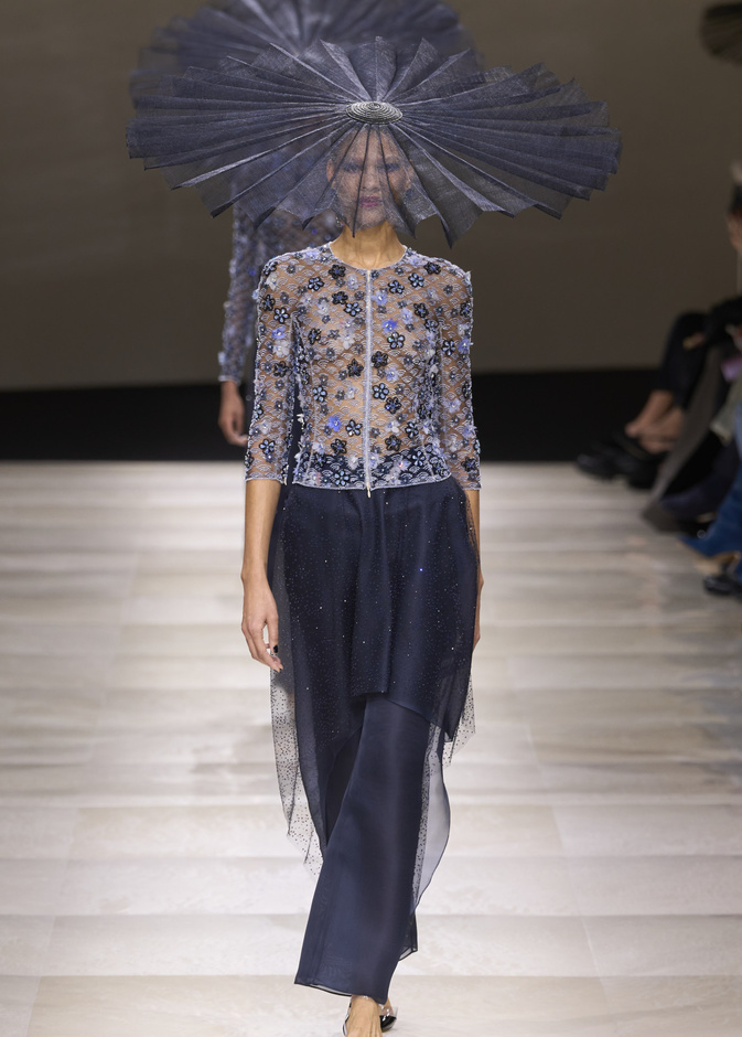 Armani Privè ربيع و صيف 2024 للأزياء الراقية