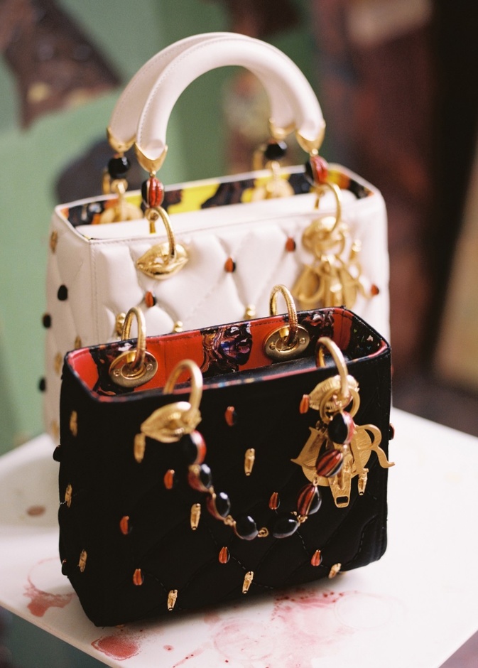 "ديور" تقدّمDIOR LADY ART #8