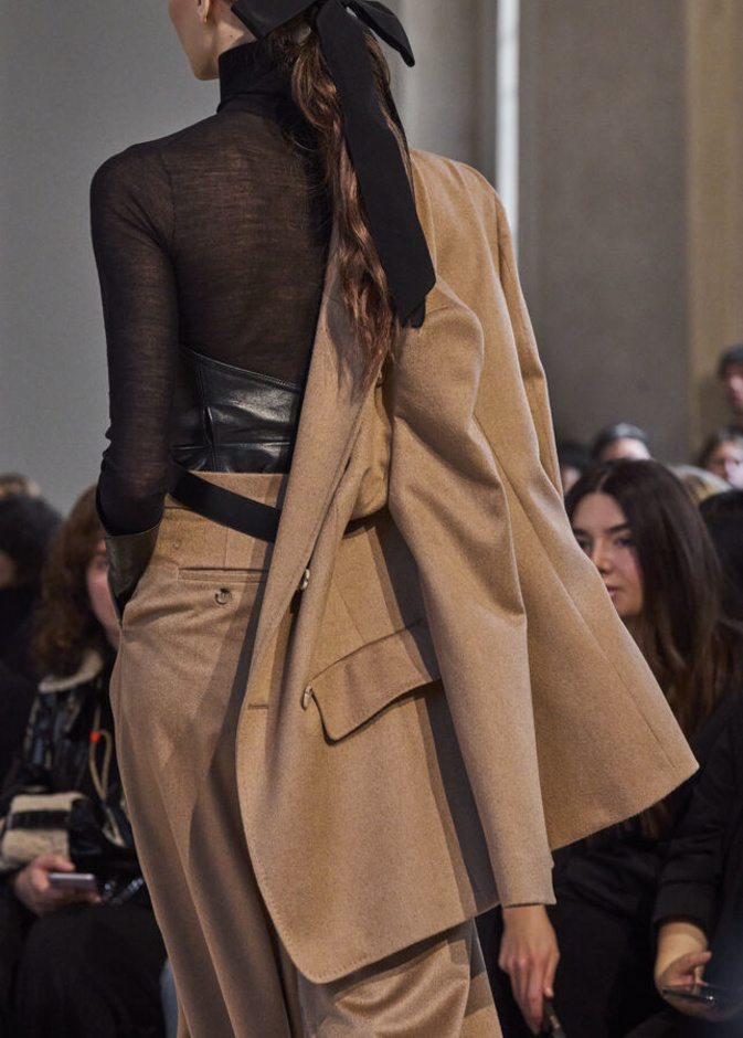 إطلالة من Max Mara