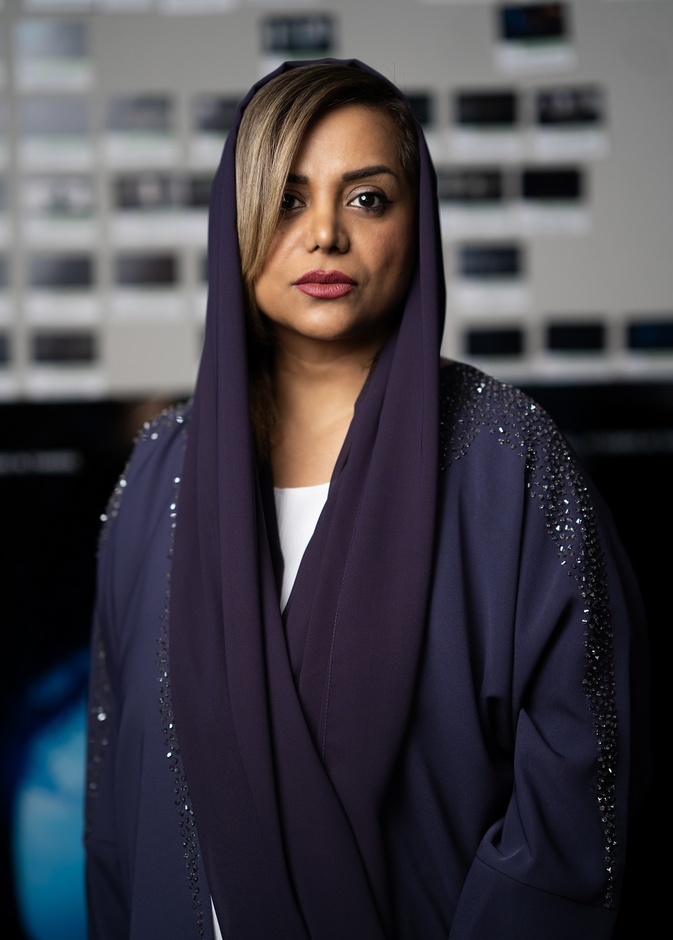 خاص "هي": المخرجة الإماراتية نايلة الخاجة بين "ثلاثة" وباب" وطموح "تحطيم أرقام شباك التذاكر"