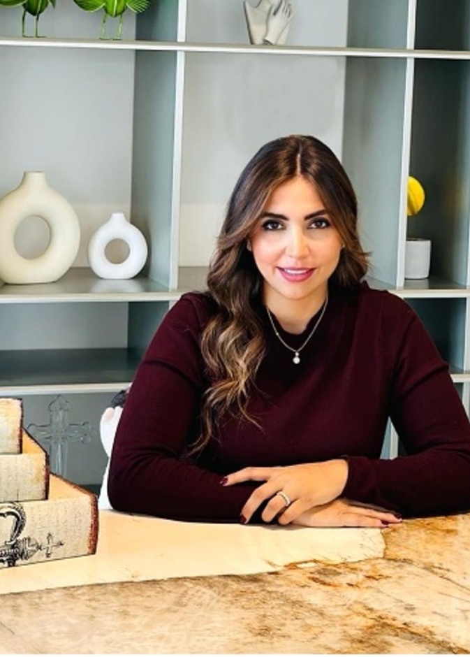 بيرلا زغيب، معالجة في علم النفس العيادي ومحاضرة جامعية