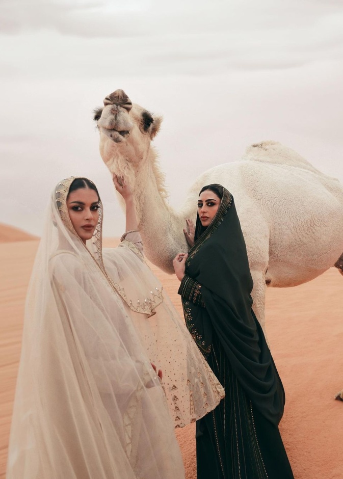 كيف أطلت المشاهير السعوديات على جمهورهن في يوم التأسيس؟