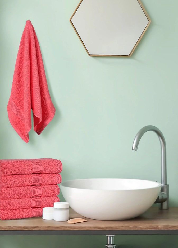 المناشف الملونة إضافة رائعة للحمامات