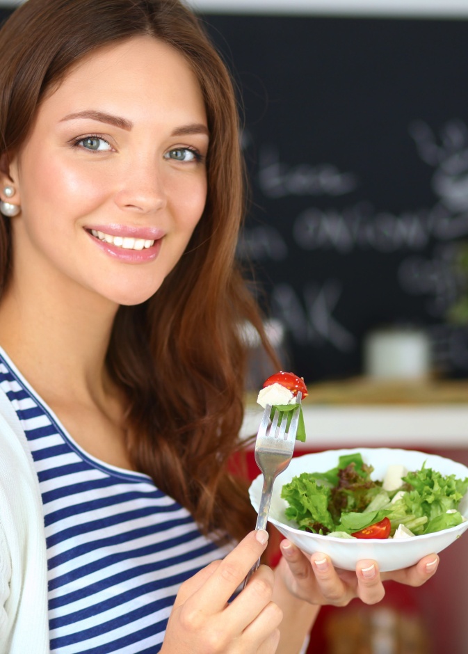 النباتيون معرضون لنقص الحديد وفيتامين د وهذا يفسر سبب حاجتهم للمكملات الغذائية