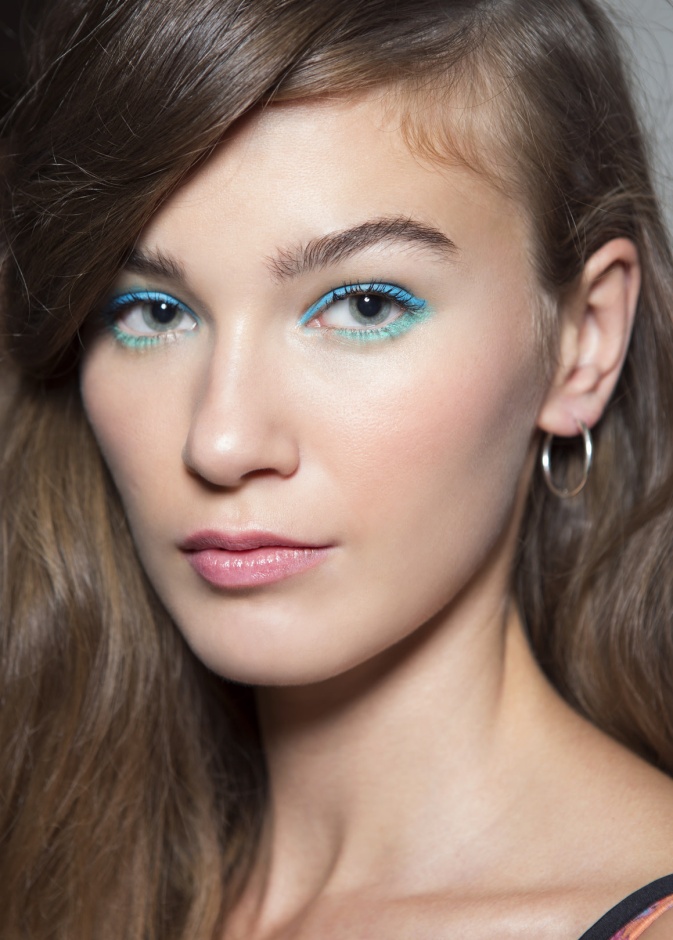 كيفية تجديد شباب الوجه بطرق تجميلية فعّالة