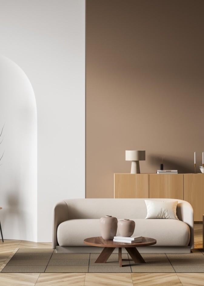 قلة اللمسات الشخصية والملحقات، يمكن أن يجعل غرفة المعيشة تشعر بعدم الجاذبية، والترحاب