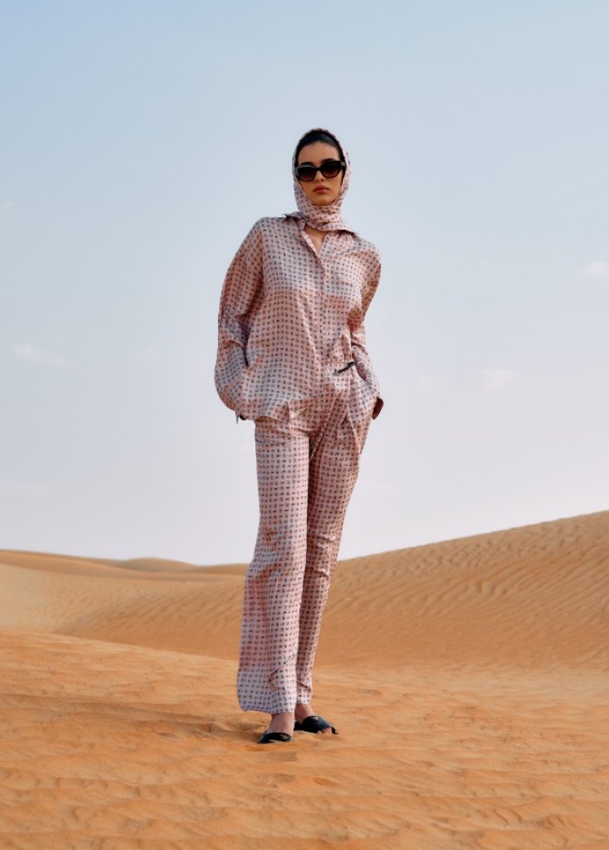 Prada تقدّم تشكيلة جديدة من الأزياء والأكسسوارات بمناسبة شهر رمضان وعيد الفطر 