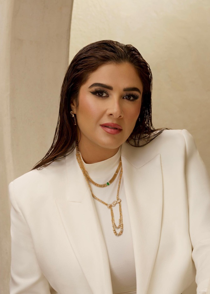 ياسمين عبد العزيز 
