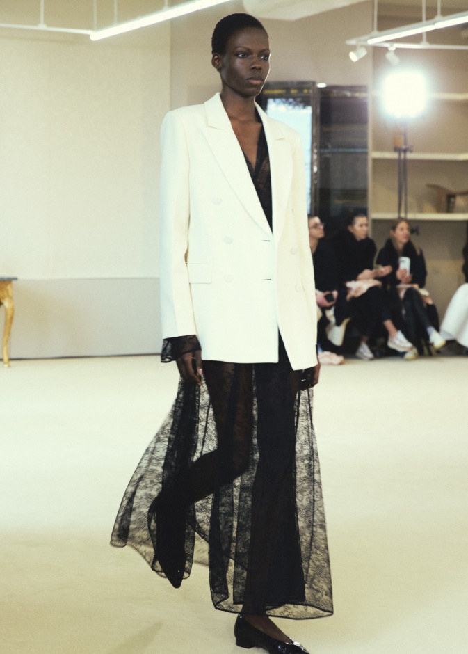 مجموعة Altuzarra لخريف وشتاء 2024