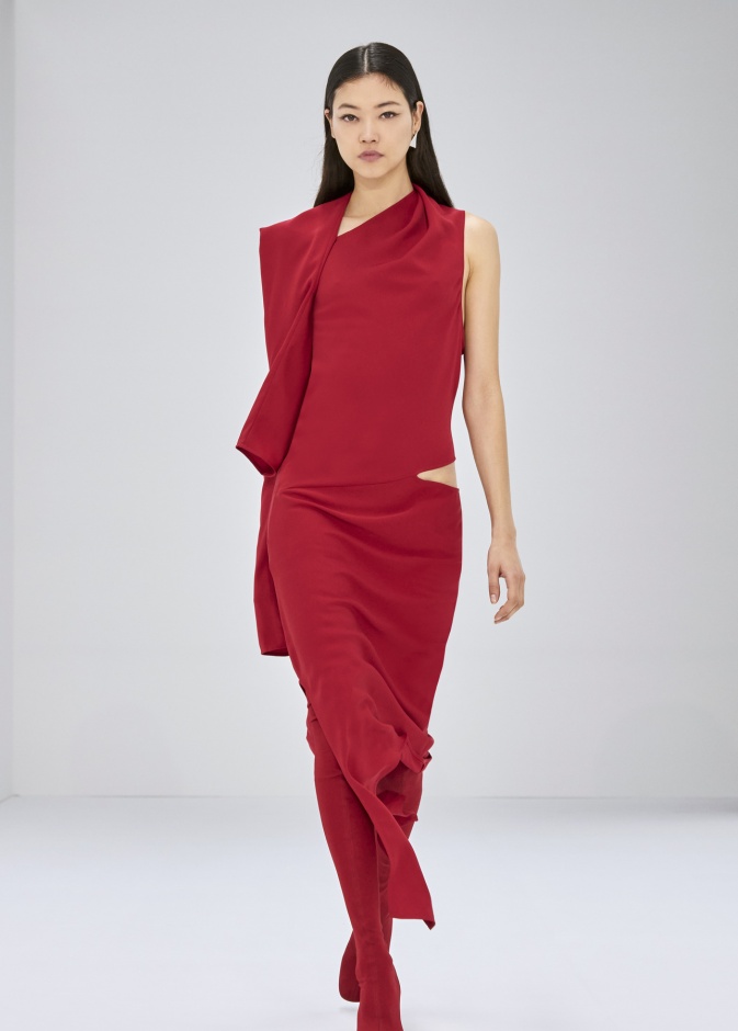 مجموعة Courreges لخريف وشتاء 2024-2025 في باريس