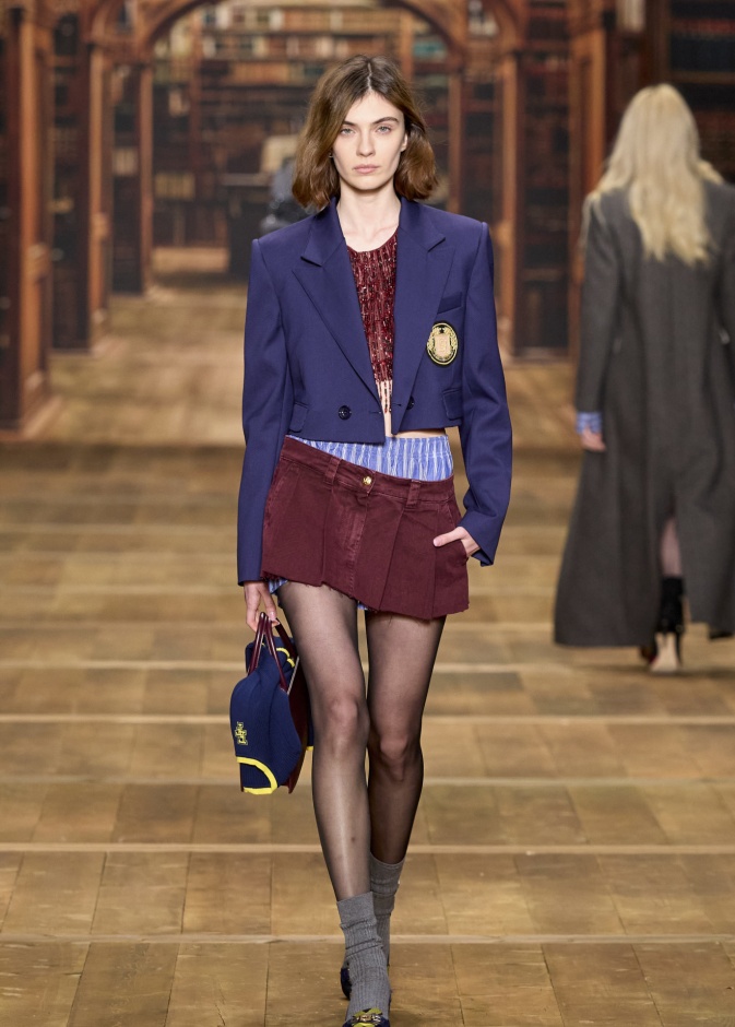 مجموعة Elisabetta Franchi لخريف وشتاء 2024