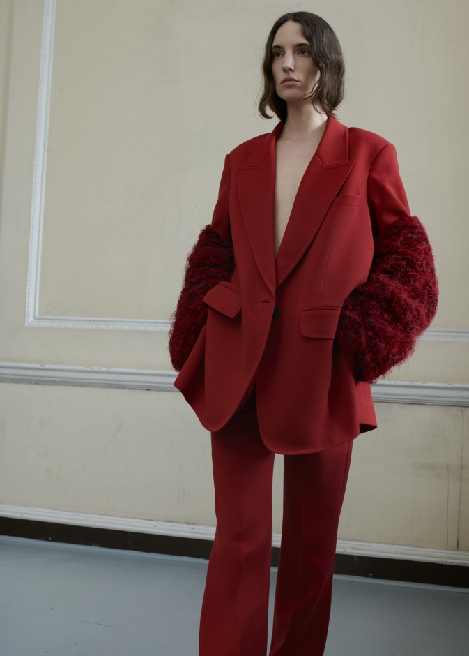 عرض أزياء  Noon by Noorلخريف وشتاء 2024-2025