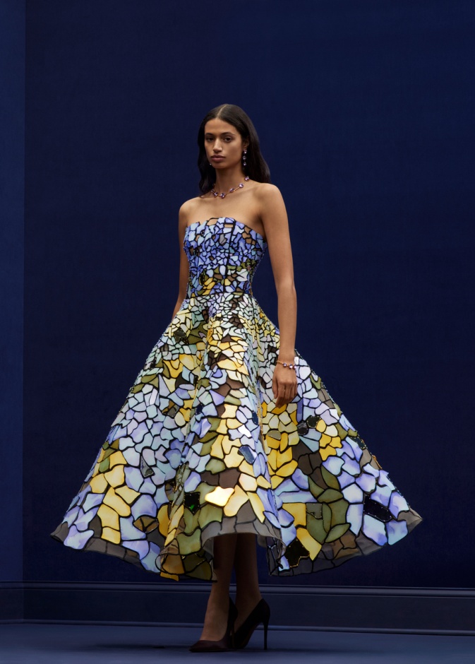 عرض أزياء OSCAR DE LA RENTA لخريف 2024-2025 