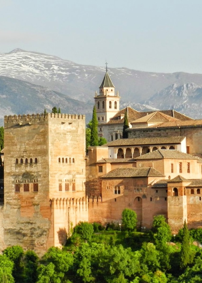 متعة السياحة في أسبانيا لإستكشاف العمارة الاسلامية المبهرة في شهر رمضان