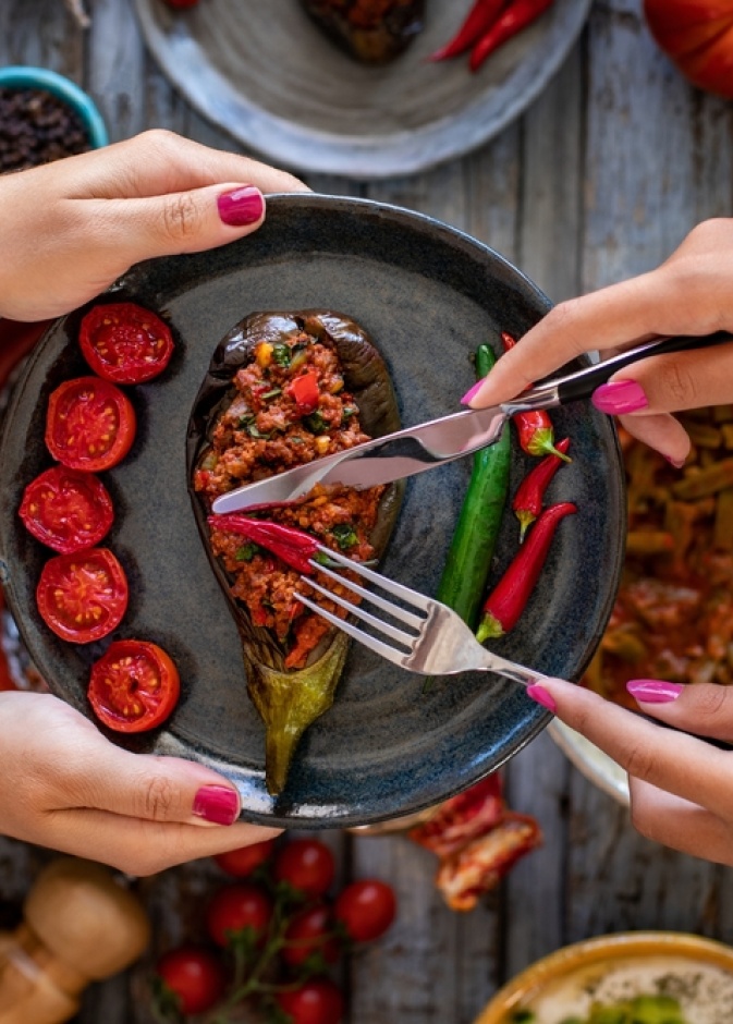 اختياراتٌ متعددة بنكهات أصيلة: أفضل الإفطارات لعطلة نهاية الأسبوع في دبي