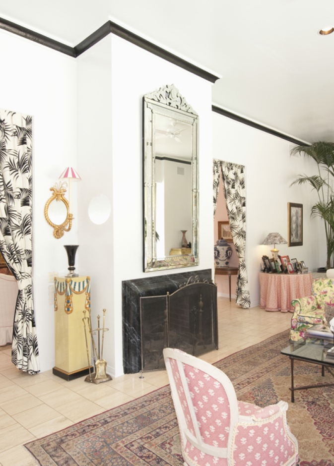 المفتاح لتحقيق مظهر انتقائي هو الجمع بين القطع التي قد لا تتماشى معًا